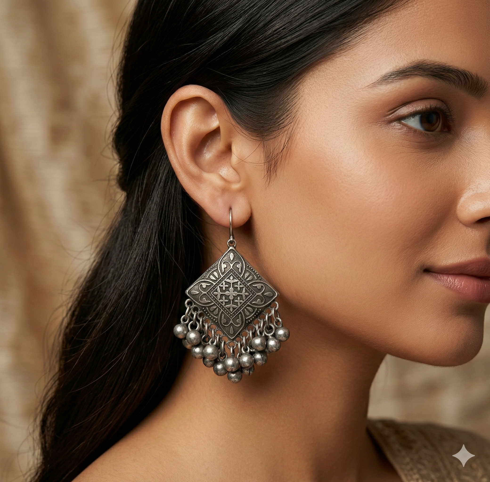 Noor-e-Bukati Oxidised Earring - Image 4